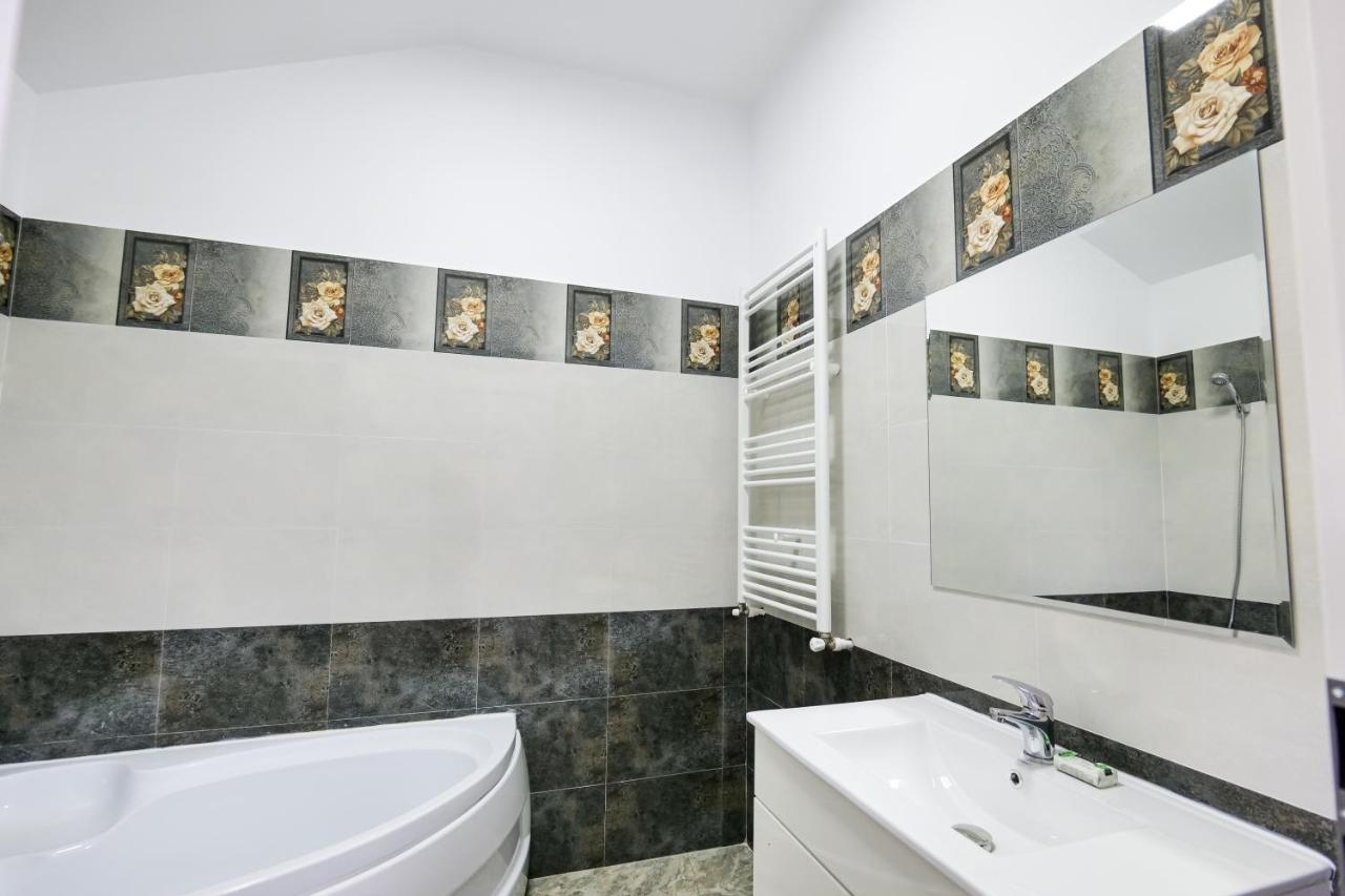 Ema&zain Hotel Bucureşti